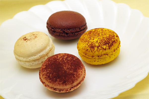 �}�J����