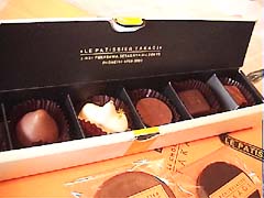 �t�����{���[�Y