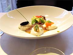 �J���t�����[�̌y�����[�X