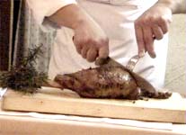 �q�r������