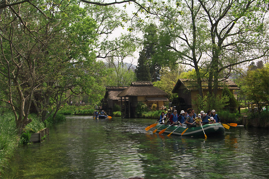 pic6.jpg(152748 byte)