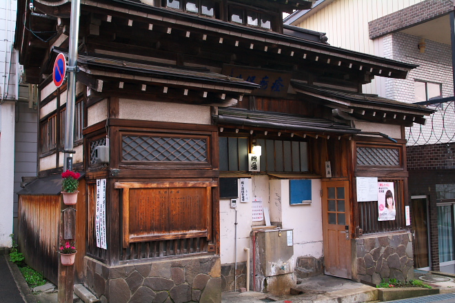 IMGP0046.jpg(239066 byte)