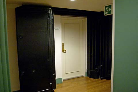 �z�e���P�|�Q�|�R