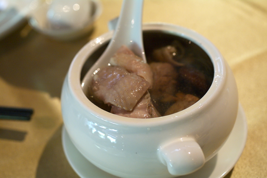 IMGP0143.jpg(200976 byte)