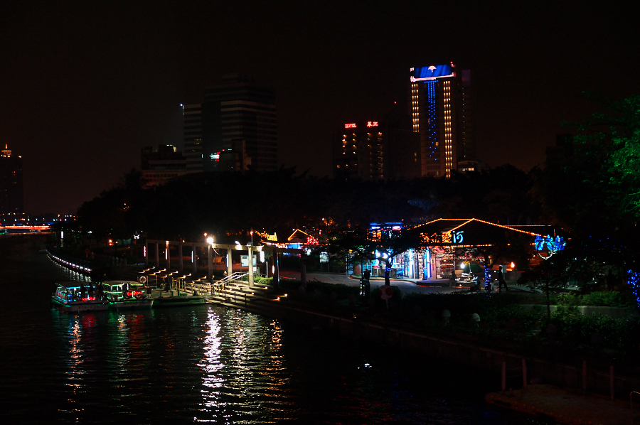 IMGP0225.jpg(678439 byte)