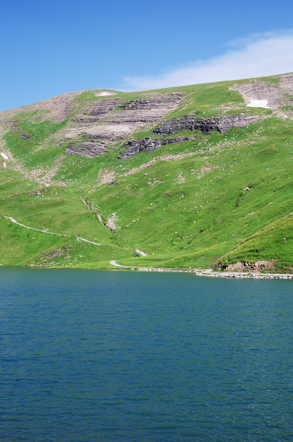 IMGP0142_1.jpg(413169 byte)