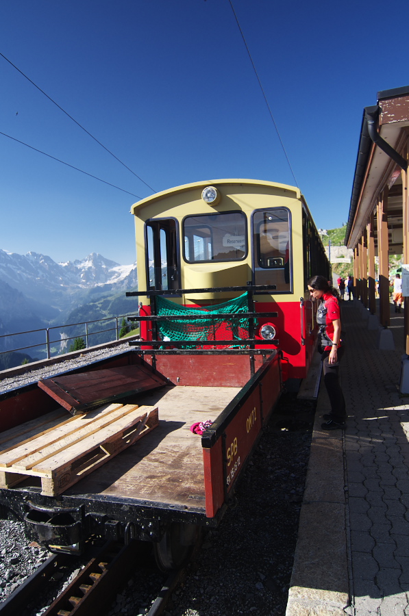 IMGP2012.jpg(310996 byte)