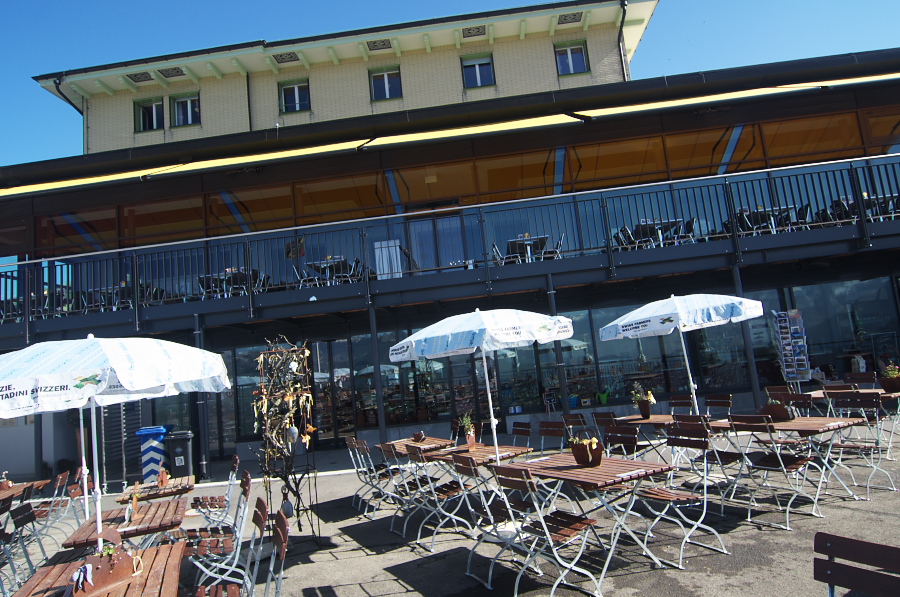 IMGP2055.jpg(419075 byte)