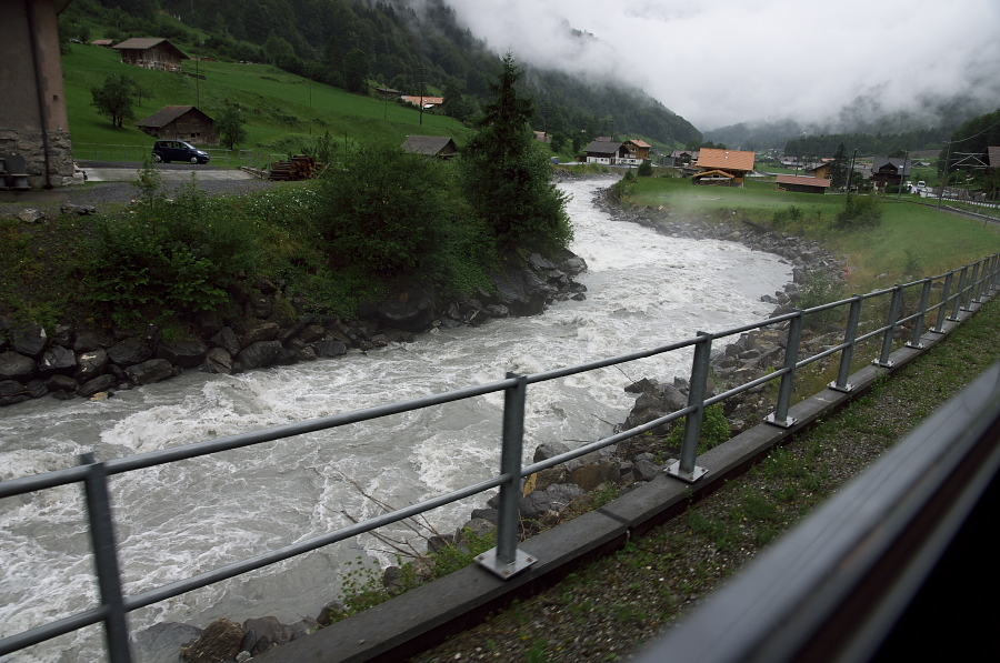 IMGP3412.jpg(356000 byte)