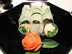 ���t����