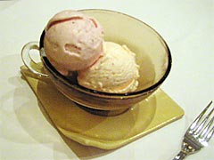 ���Y�x���[�`���A�C�X�[